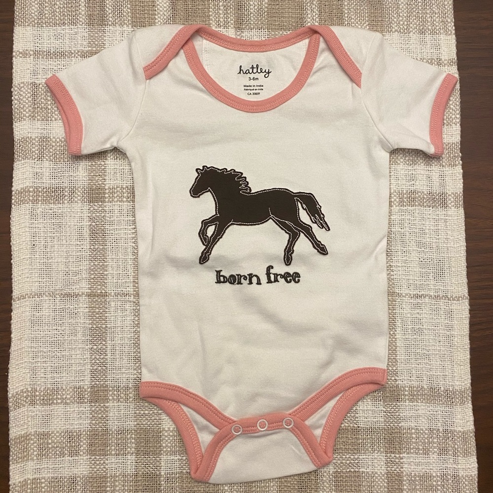 New without tags Hatley diaper shirt